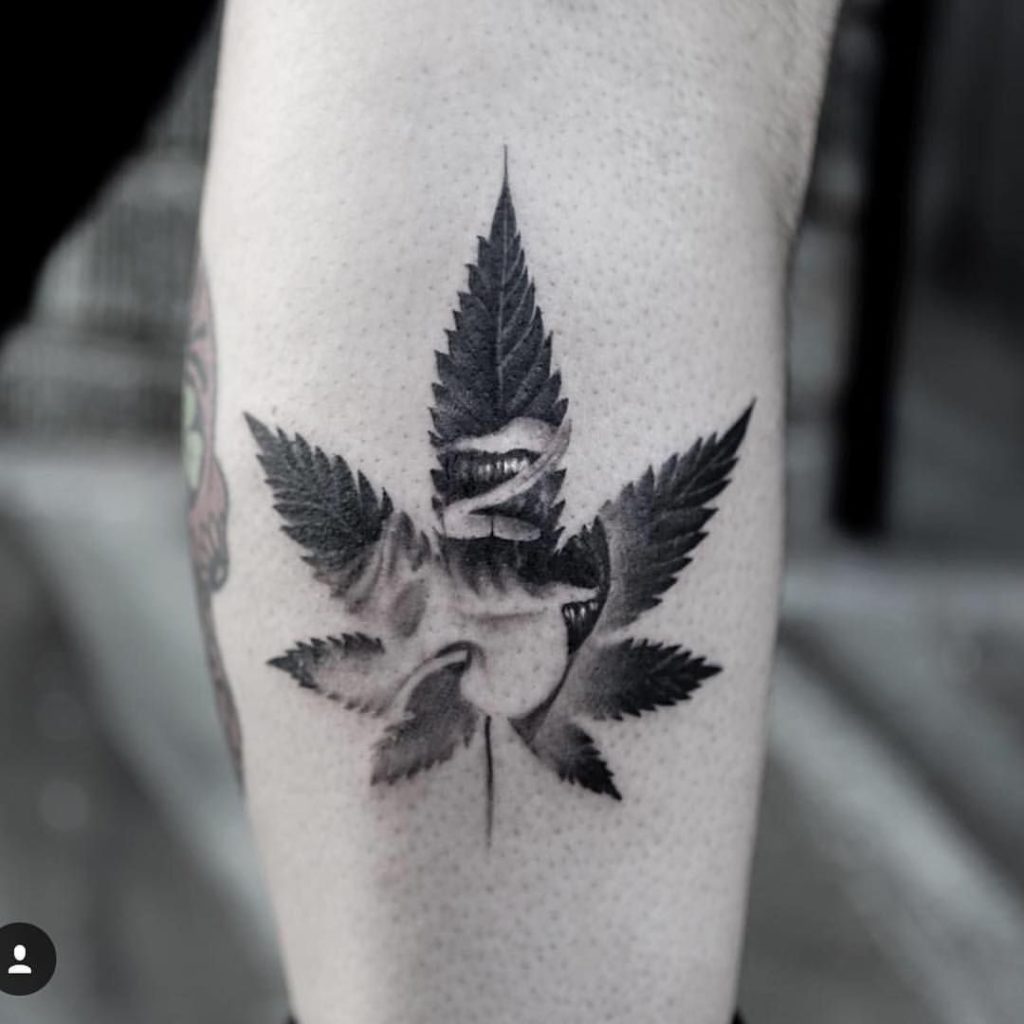 tatuagem de maconha masculina